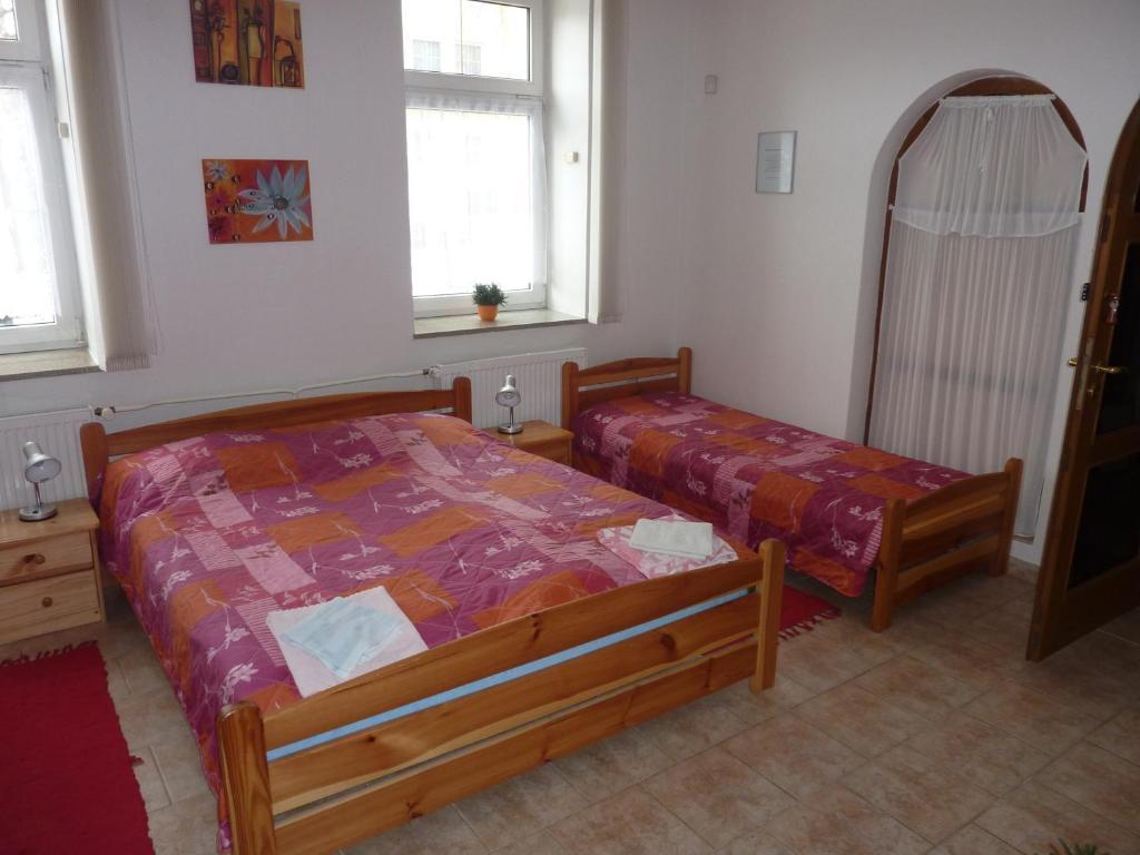 Apartmany U Dvora ยีห์ลาวา ภายนอก รูปภาพ
